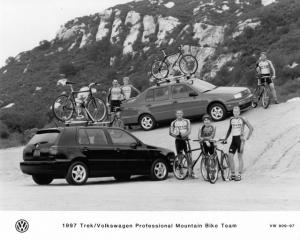 1997 Volkswagen VW/Trek Professional Mountain Bike Team Press Photo 0092