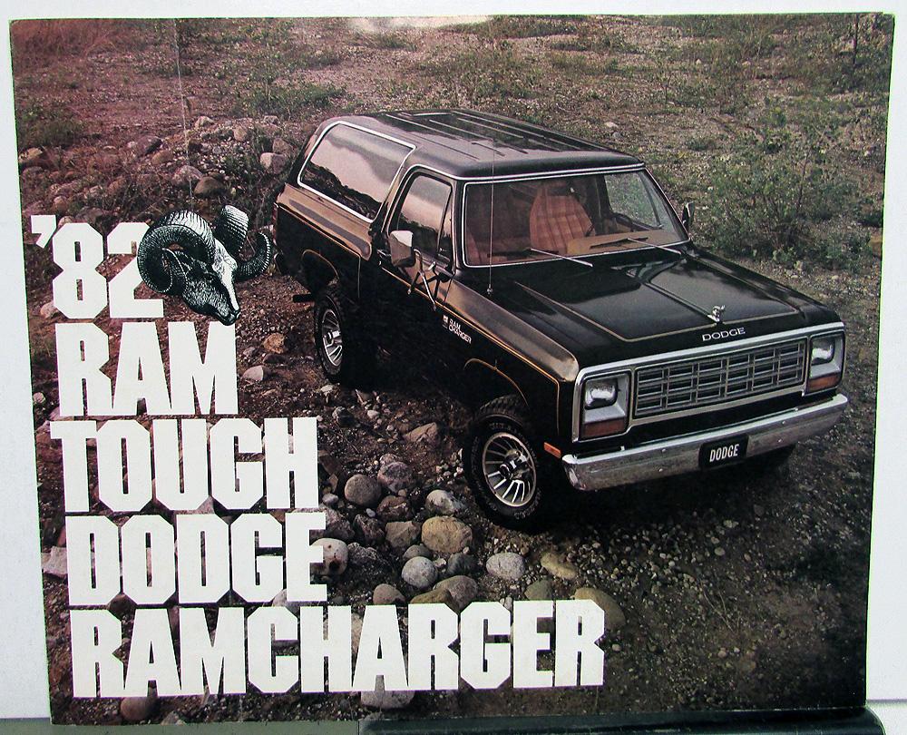 1982 Dodge Ramcharger Royal SE AD150 AW150 Interior Exterior Color Sale Brochure