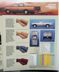 1989 Dodge Trucks Mid Size Dakota Packages Interior Exterior Brochure