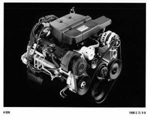 1996 Buick 5.7L V-8 Engine Press Photo 0304