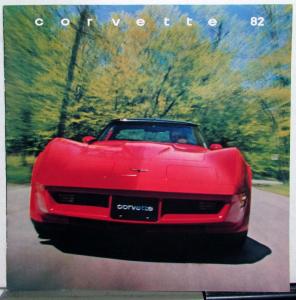 1982 Chevrolet Corvette Dealer Brochure Sport Coupe Collector Edition Original