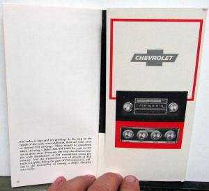 1965 Chevrolet Dealer AM/FM & FM Stereo Car Radio Guide Brochure Delco GM Orig