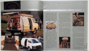 1987 Toyota Commercial Vans and Trucks Sales Brochure - Canadian