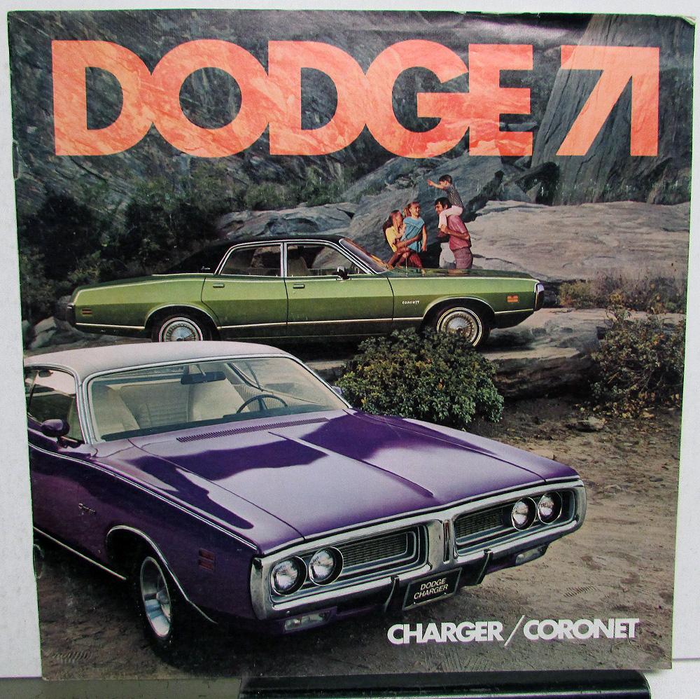 1971 Dodge Original Charger Coronet Sales Brochure 500 SE Super Bee RT Wagons