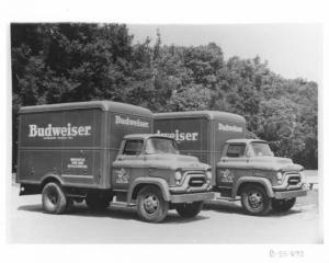 1955 GMC 450 Truck with Gerstenslager Body Press Photo 0325 - Budweiser Beer