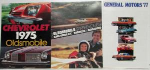1975 1976 1977 General Motors GM Cars Sales Brochures - Set of 3 - Japanese Text