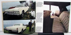 1968 Lincoln Dealer Sales Brochure Continental Features & Options Cutout Cover