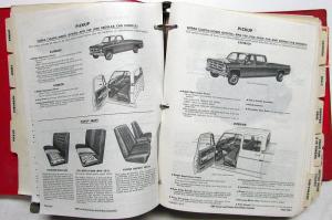 1976 GMC Truck Dealer Data Book Sales Reference Full Line Pickup Light Medium HD
