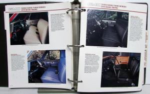 1986 GMC Truck Dealer Color & Trim Book Full Line Pickup Van Medium HD