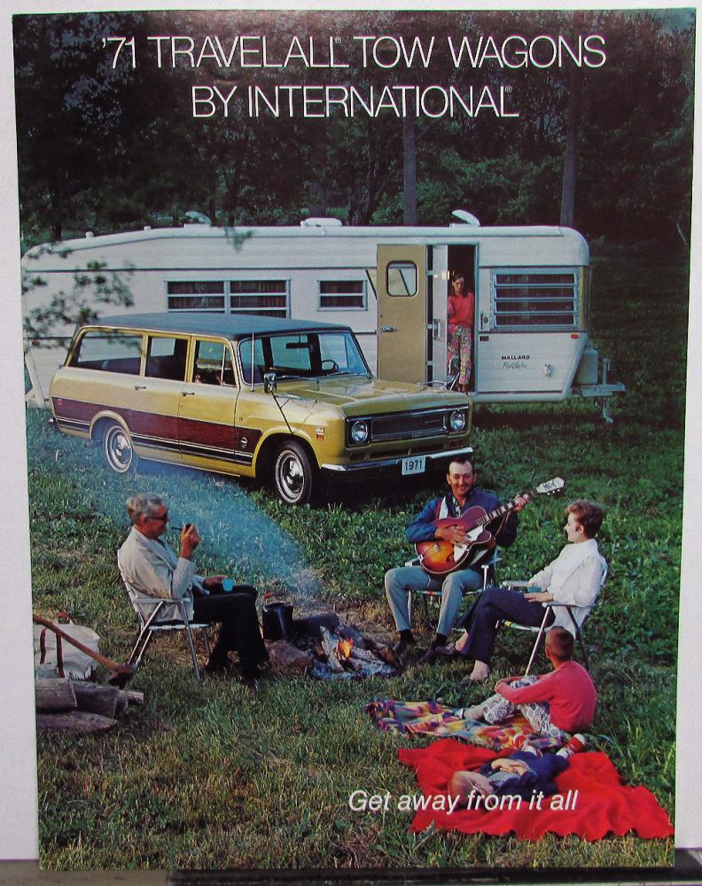 1971 International IH Travelall Tow Wagons Dealer Sales Brochure