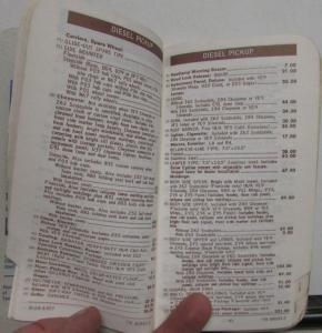 1978 Chevrolet Trucks Dealer Salesmen Pocket Price & Data Book Pickup Blazer Van