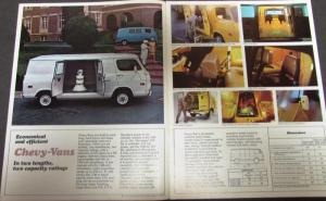 1969 Chevrolet Chevy Van Sportvan Truck Dealer Sales Brochure Original