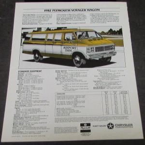 1982 Plymouth Sales Brochure Taxi People Movers Gran Fury Reliant Voyager Fleet