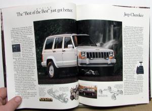 1991 Jeep Book Sales Brochure Wrangler Cherokee Grand Wagoneer Comanche Pickup